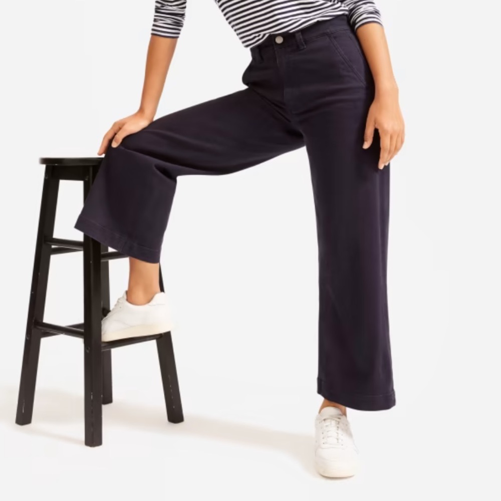 Everlane The Wide-Leg Crop In Navy